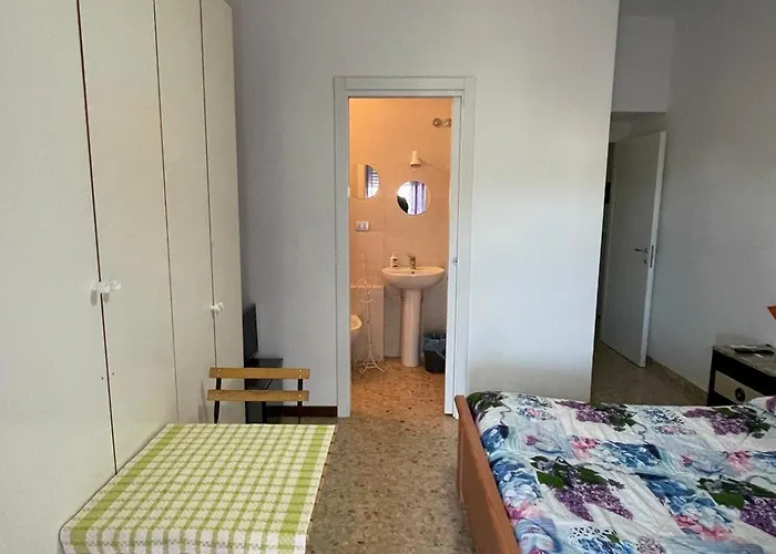 Konukevi Affittacamera Cava 3*